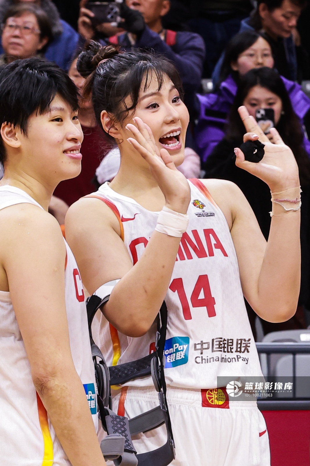 中国女篮世界杯12人大名单出炉：李月汝因护照意外遗失无法出战